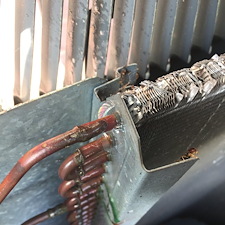 14-Year-Old-Heat-Pump-Leaking-Refrigerant-and-Not-Cooling-in-Johnson-City-TN 3