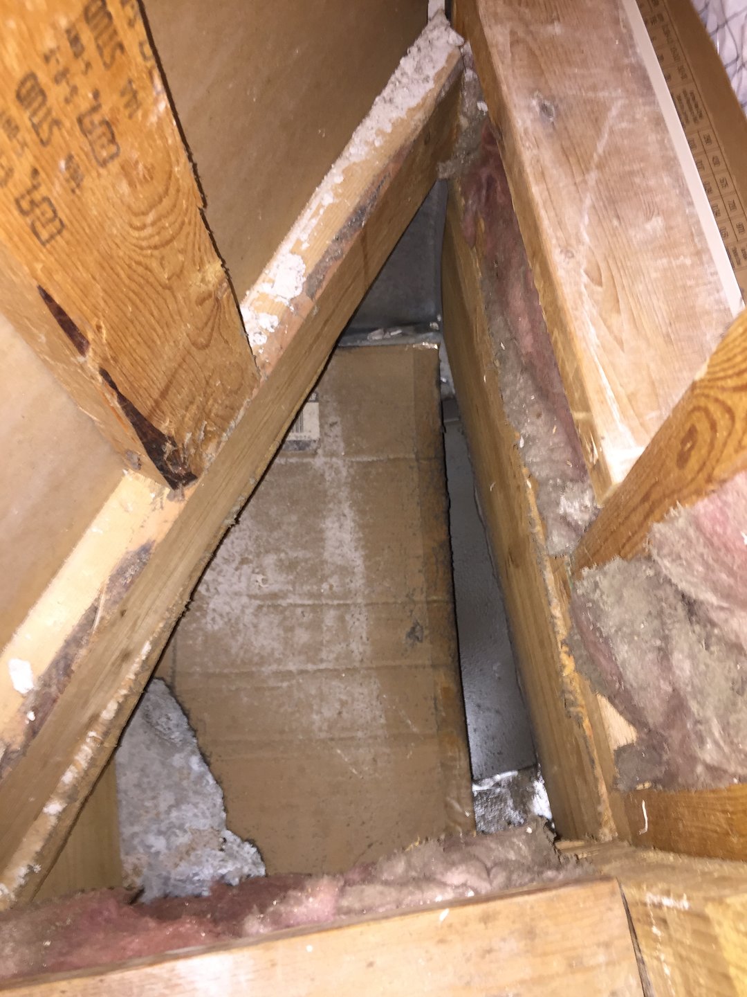 A Timely Heat Pump Repair in Jonesborough, TN Saved this Customer From Taking Out Their Compressor